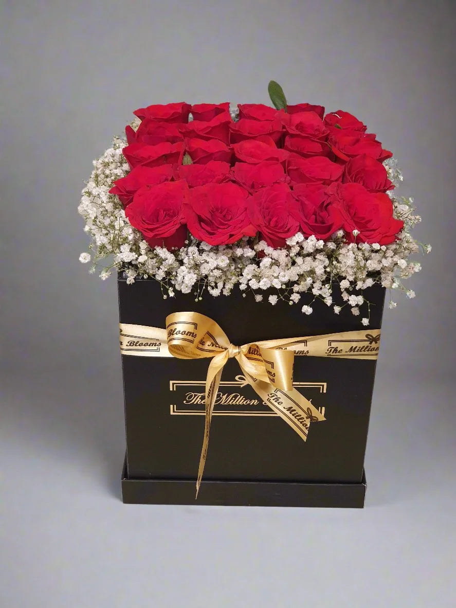 Red_Roses_Fillers_in_a_Box
