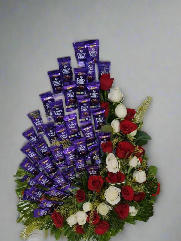 Red_White_Roses_and_Chocolate_Delight
