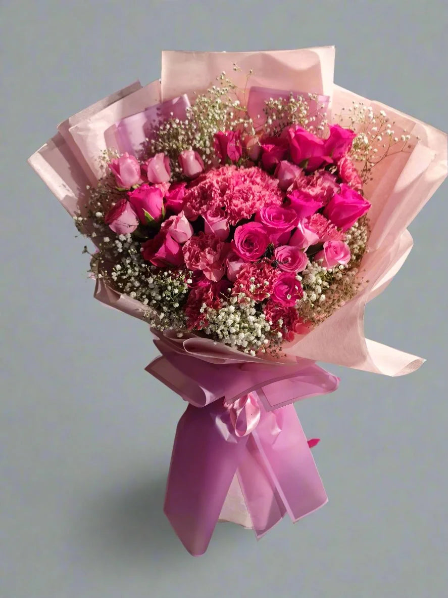 Elegant_Bouquet_of_Pink_Roses_and_Carnations