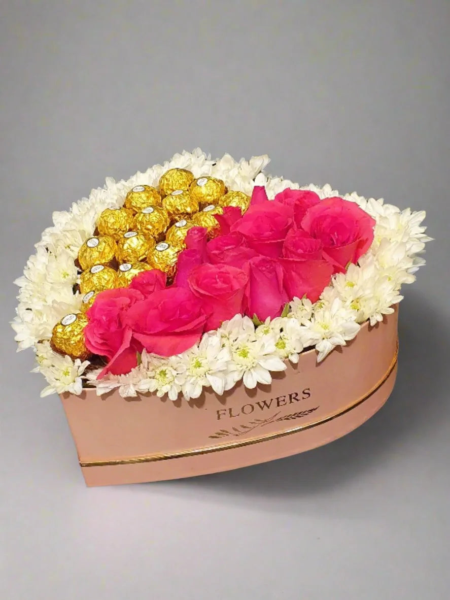 Heart_Box_with_Roses_Chocolates2