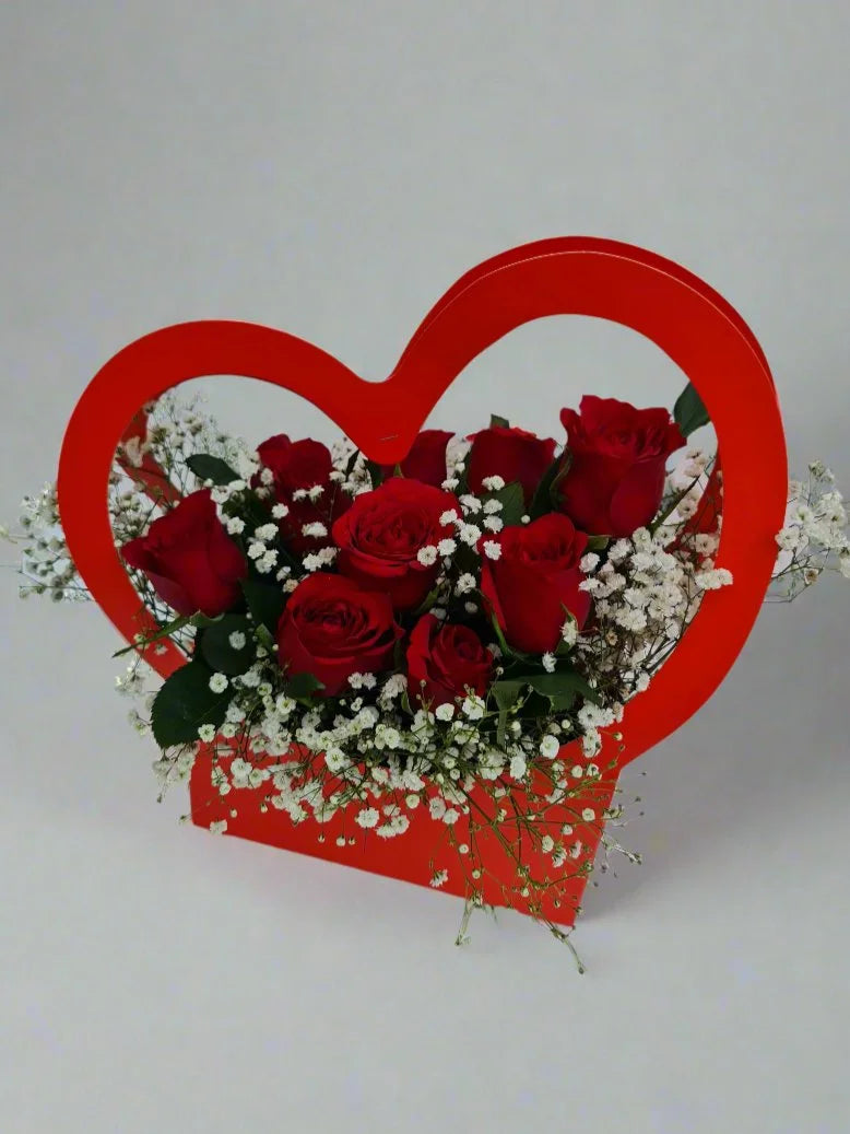 Premium_Red_Roses_Arranged_in_a_Heart_Box