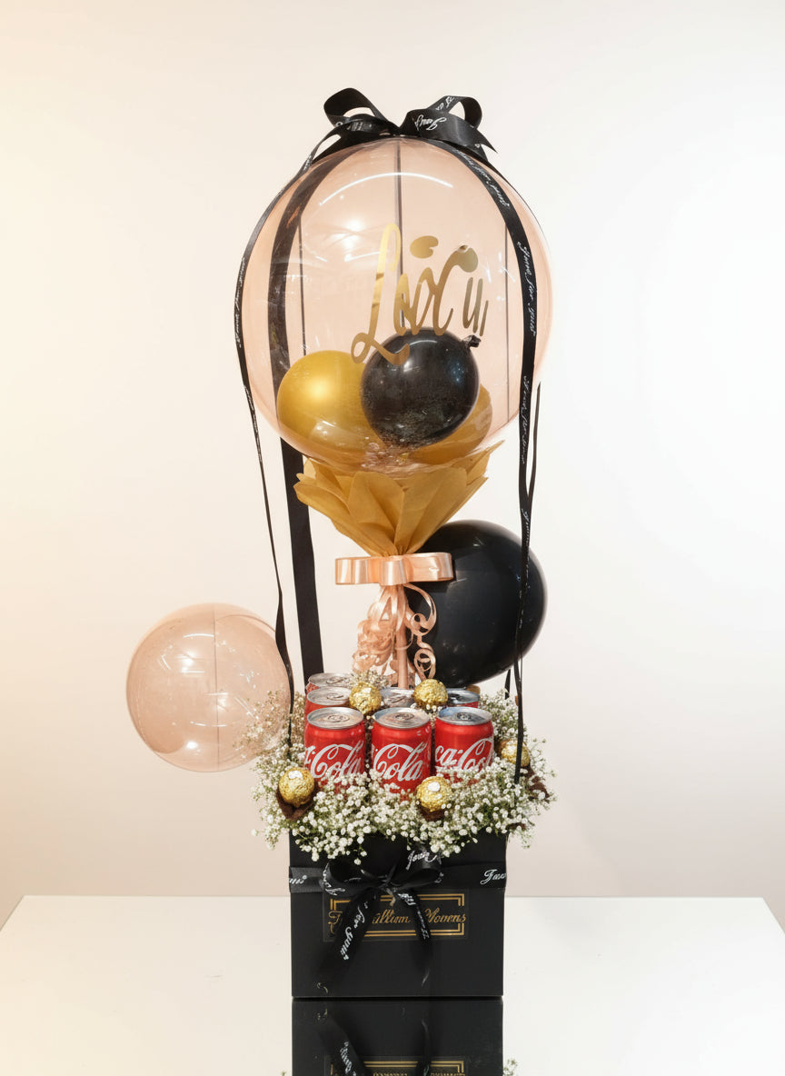 Add excitement to your party with stylish balloons in multiple colors, paired with a Coca-Cola can for a fun and festive atmosphere. Perfect for any celebration!