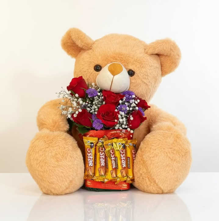 Cuddles & Roses Gift Hamper